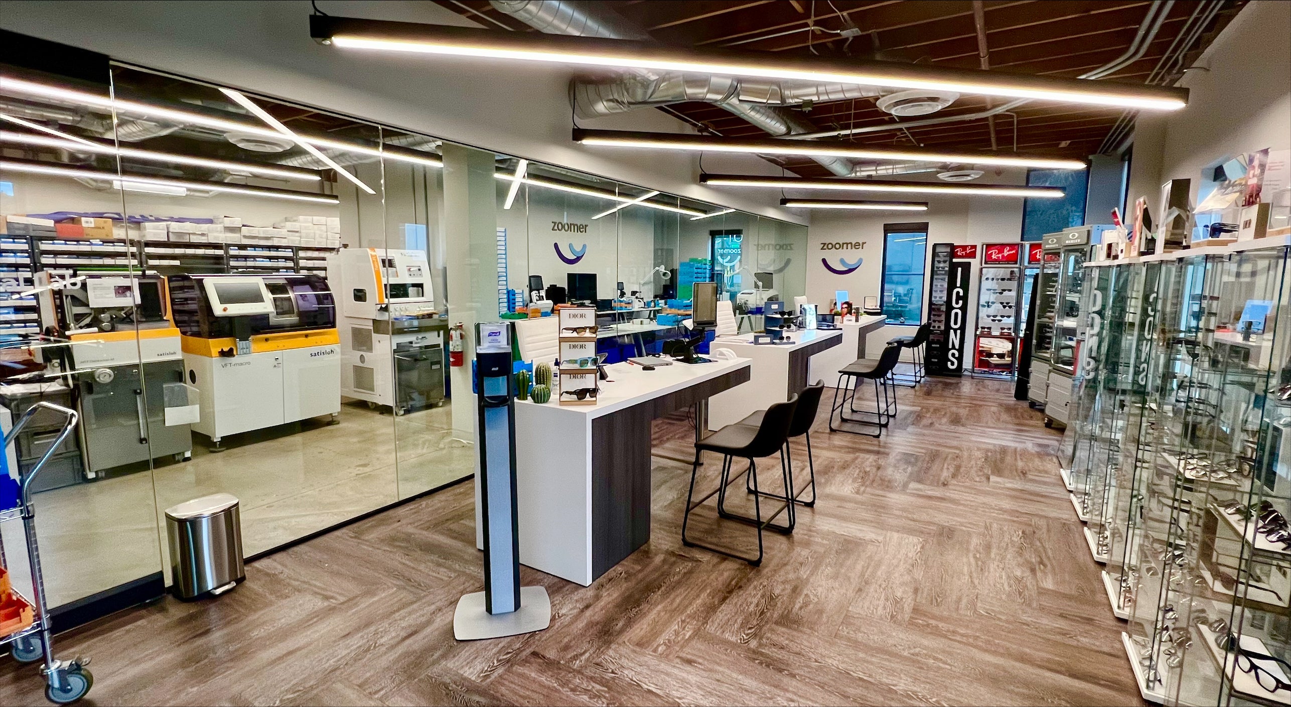 The first direct-to-consumer Full Optical Lab (no-middlemen), using the newest German and Swiss Equipment